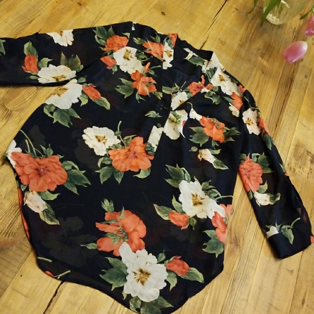 Floral top